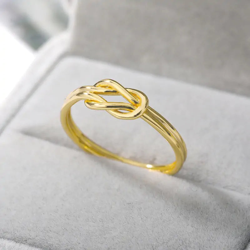 Knot Infinity Ring